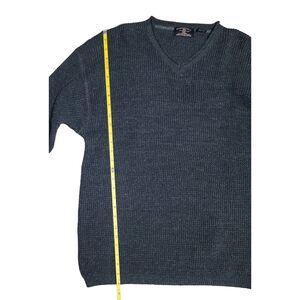 American Eagle Oufitters Men's Olive Green Knit Heavy Sweater Size M. Very 90s S